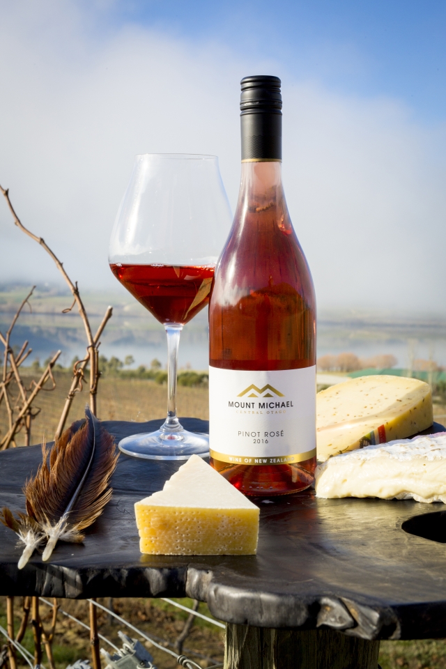 GRAPE TO GLASS MOUNT MICHAEL 3