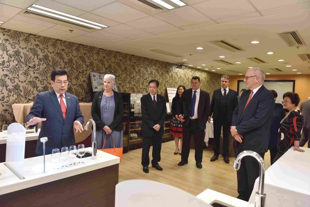 Meeting at Hong Kong between Service HQ and the Vocational Training Council of Hong Kong
