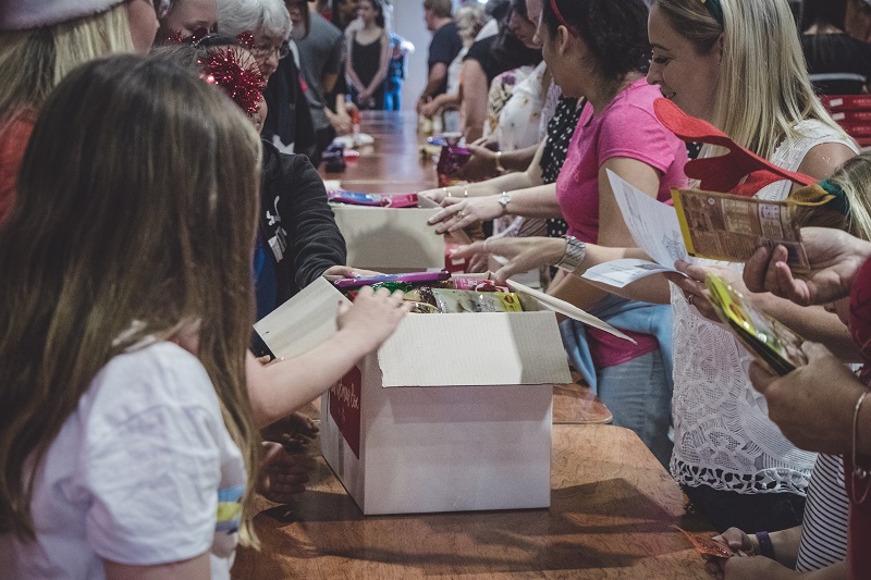 RC NEWS Elim Christmas Charity Box 0219 3