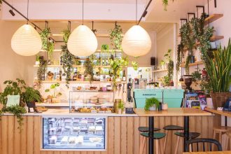 buster greens cafe