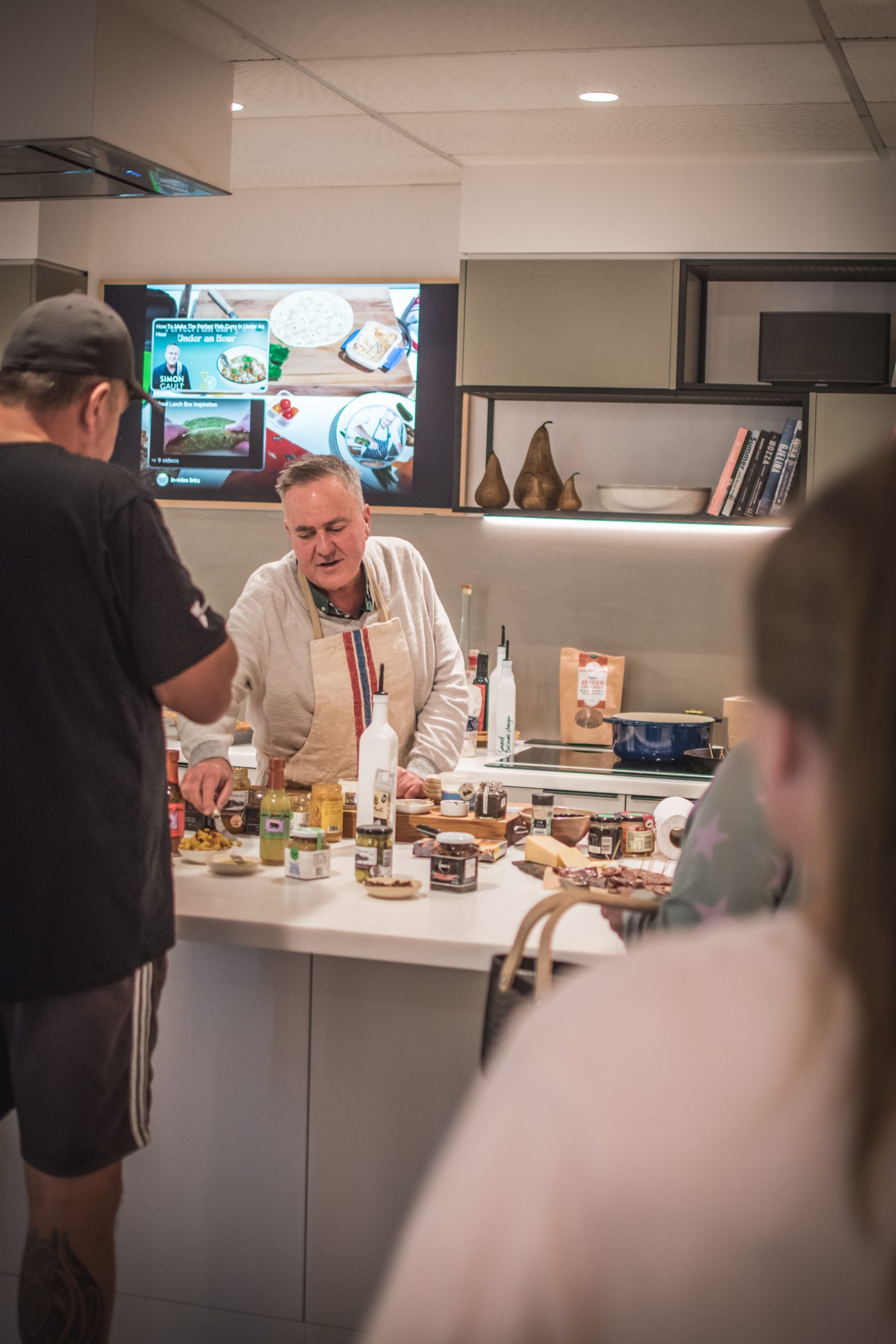 Simon Gault 6