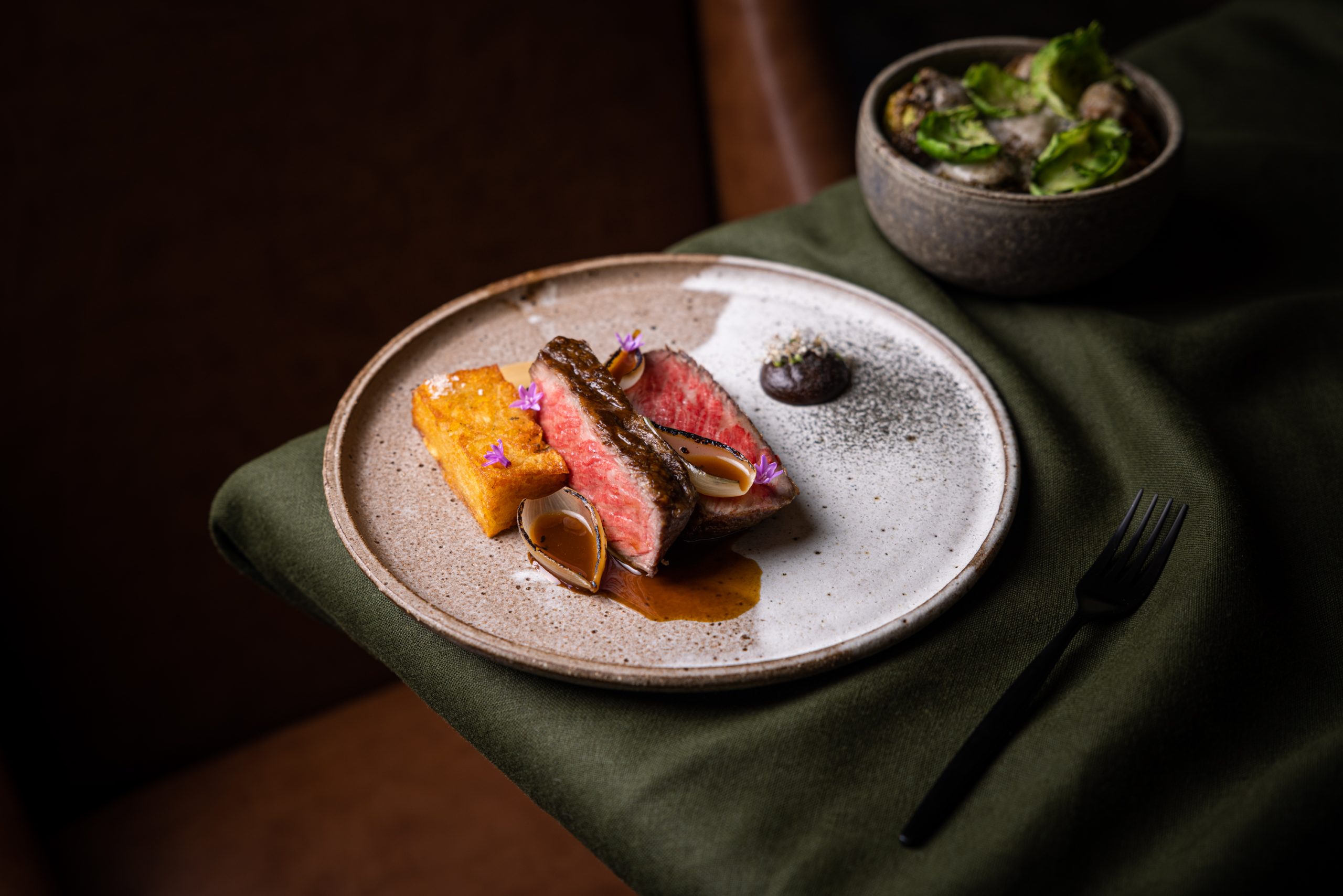 sanchoku wagyu tri-tip 89+ onion soubise potato IPA glaze - Homage_03.03.23_web-105