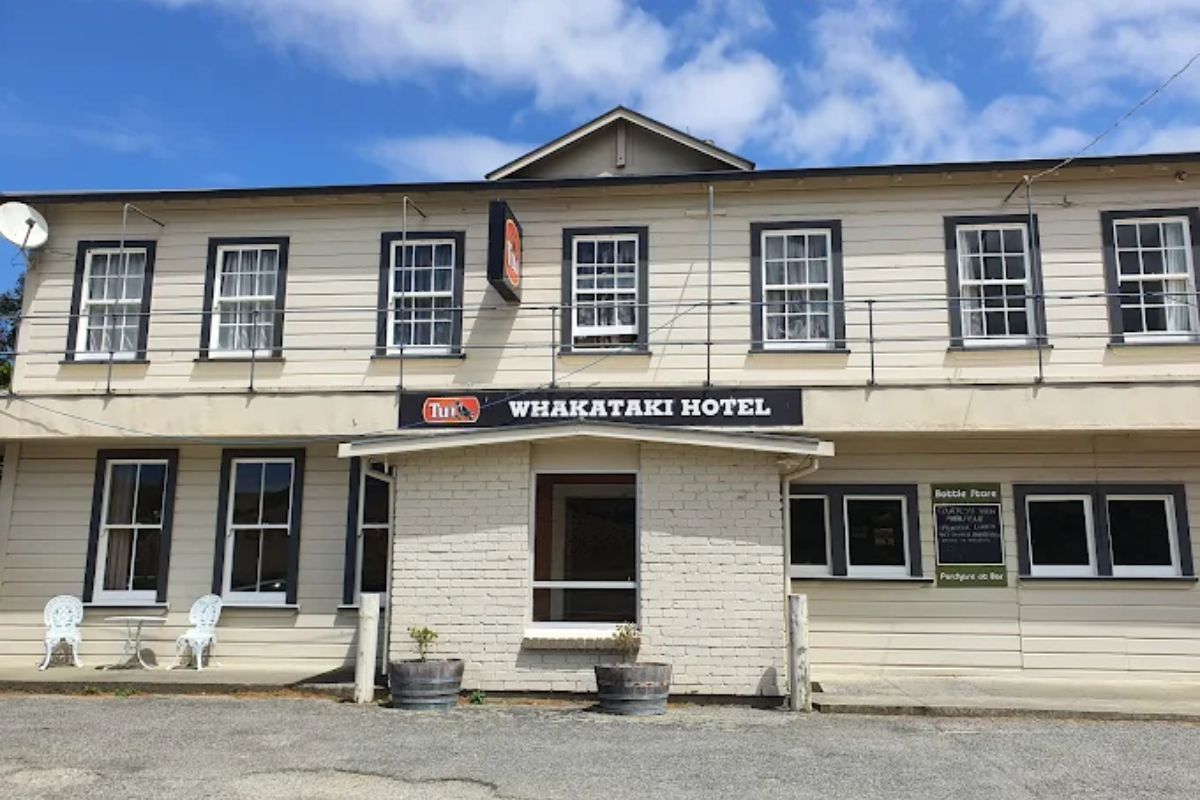 Castlepoint Hotel
